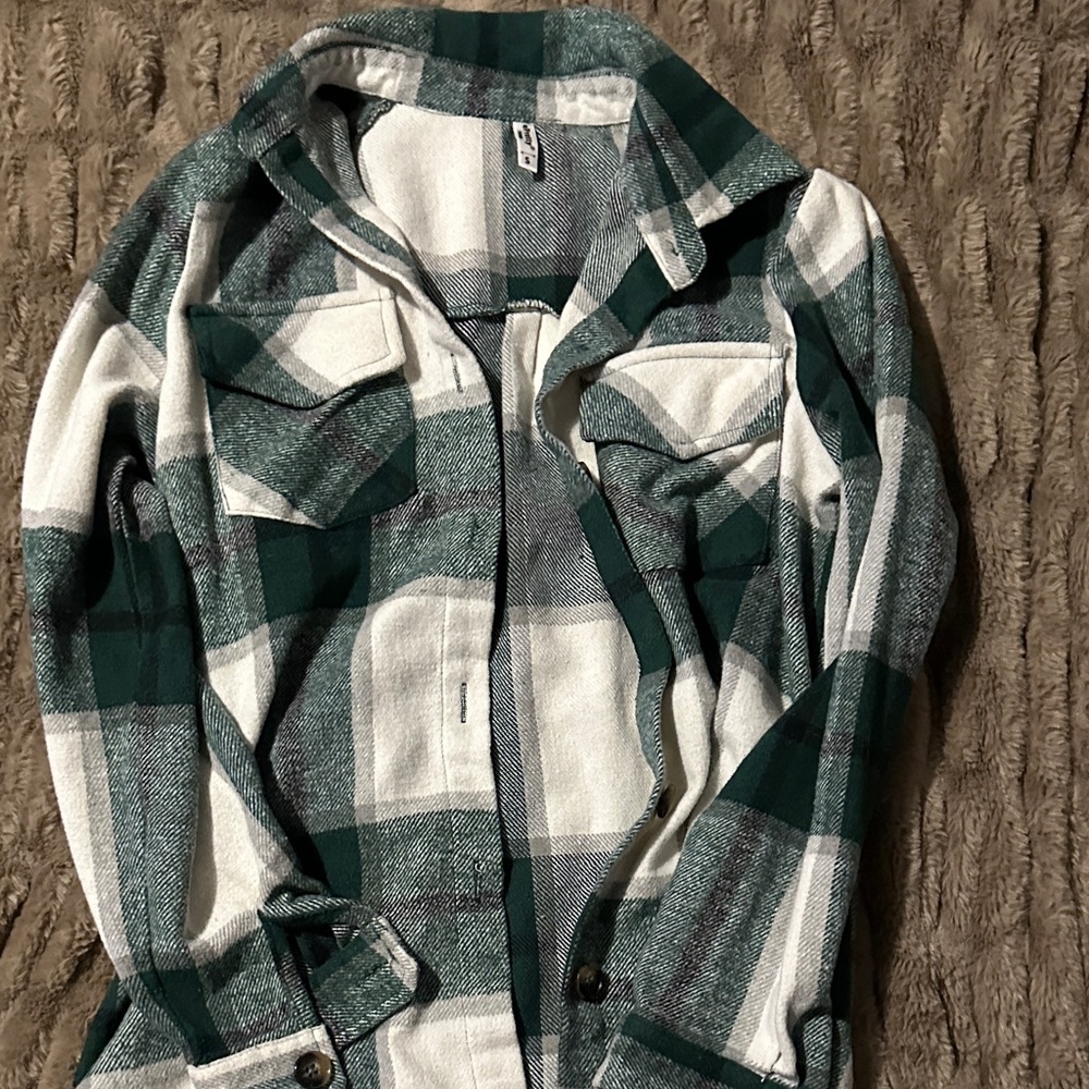 ePretty Green and White Plaid Teddy Jacket